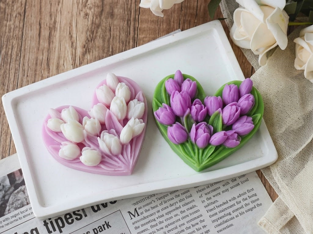 Tulip Candle In A Heart Shape Mould Tulip Flower Silicone Candle Moulds Flower Resin Casting Mould for Candle Making Aromatherapy Candles Gypsum Clay Craft Candle Home Decorate