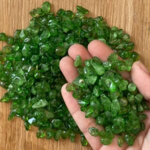 Dyed Crystal Chips - Dark Green